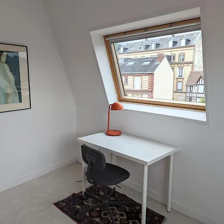 Apartment Les Sables D'or - Acces Direct Plage, Vue Mer, Terrasses, Parking Houlgate